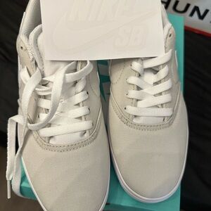 Nike SB Canvas Grey Sneakers Tried On With Original Box and Sticker 7y/8.5w